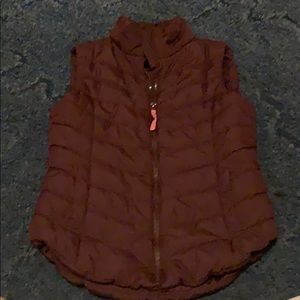 XS Aeropostale maroon puffy vest